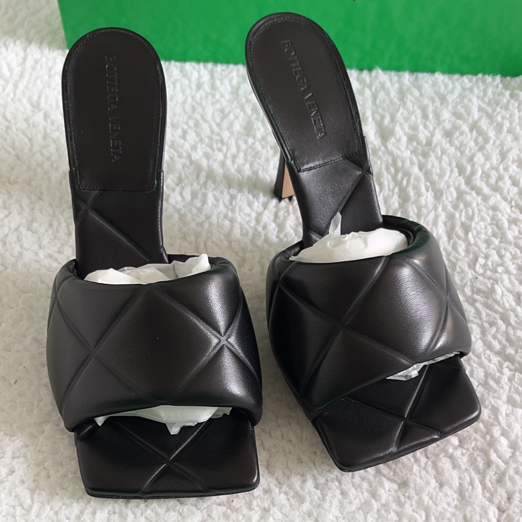 Bottega Veneta Black Quilted Sandals